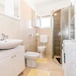 Nada Srima