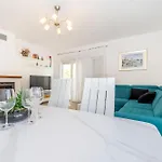 Apartment Nada Srima