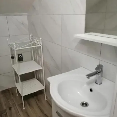 Nada Srima