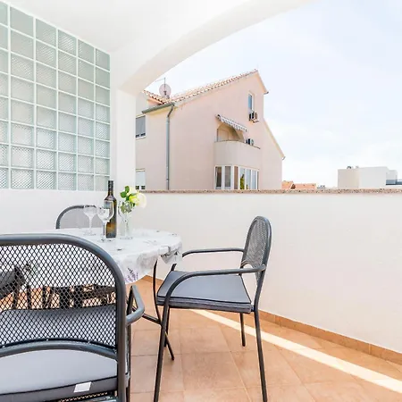 Apartment Nada *